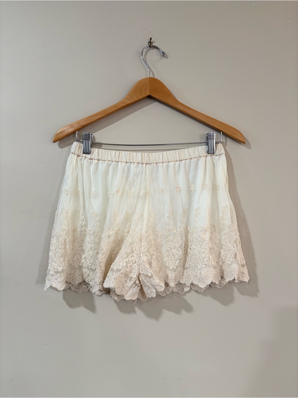 Love Tree Womens Large Ivory Lace Shorts Boho Coquette Cottagecore Chic